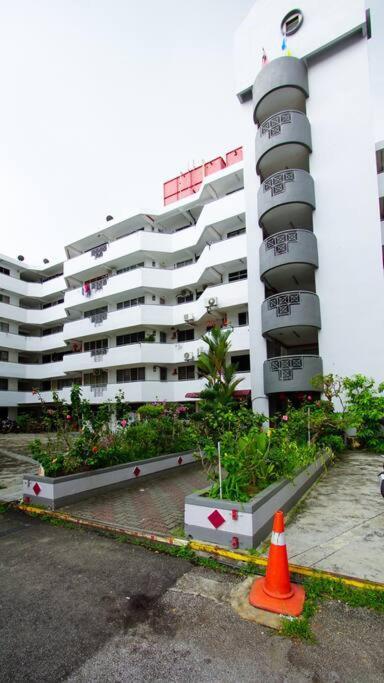 Fuji Home Bayan Lepas Exteriör bild